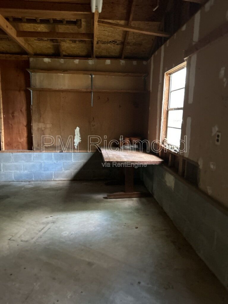 Gallery Image 16