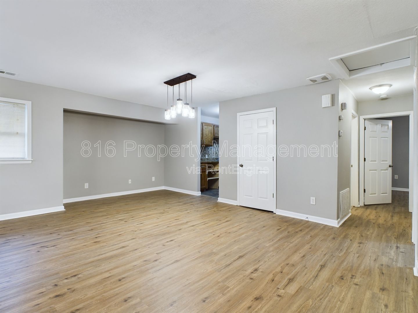 Gallery Image 0