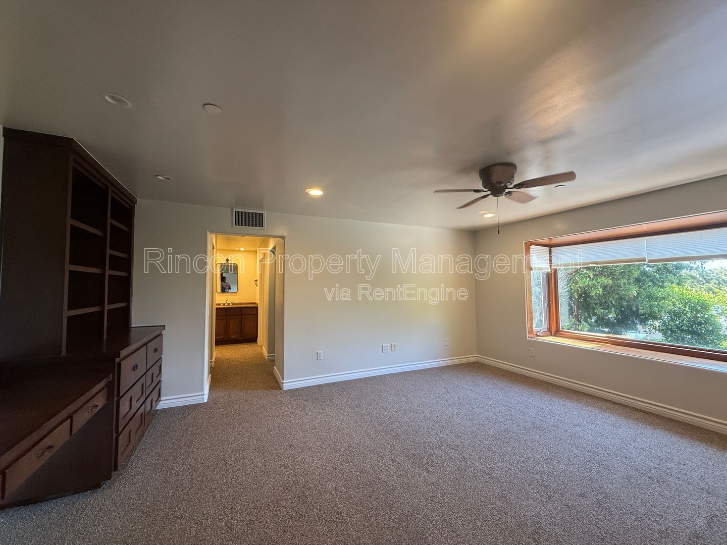 Gallery Image 19