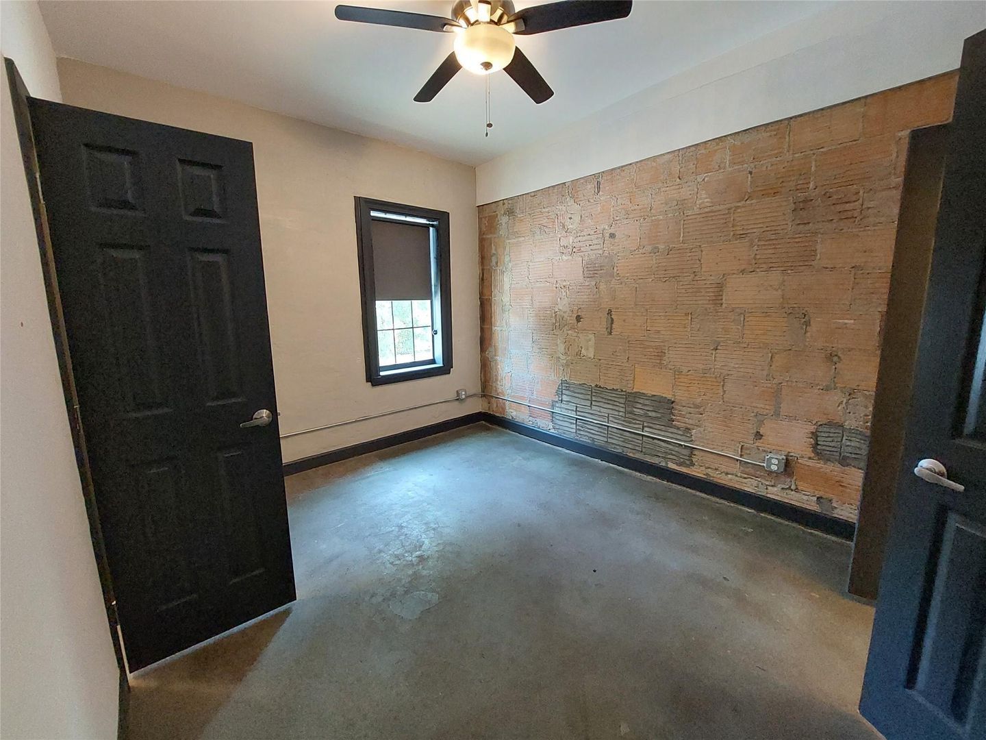 Gallery Image 13