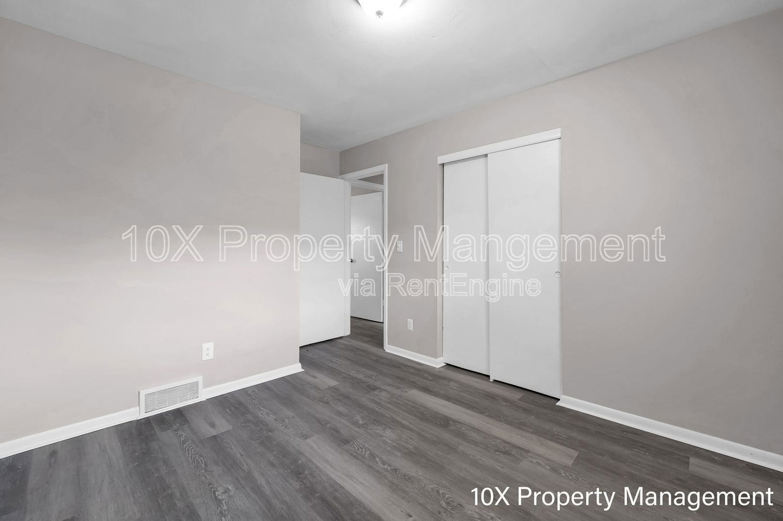 Gallery Image 18