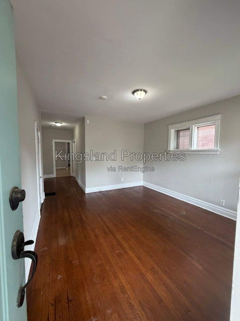 Gallery Image 0