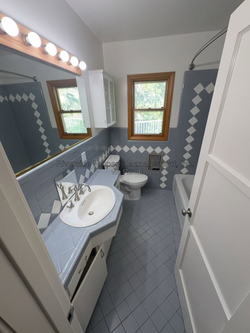 Gallery Image 8