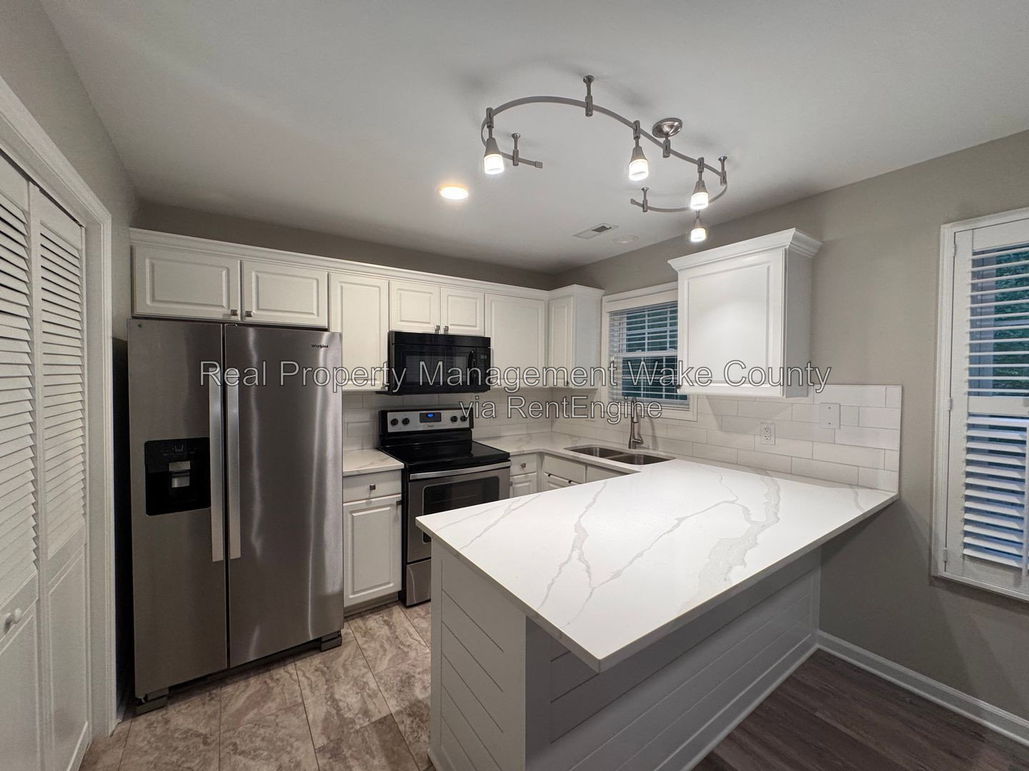Gallery Image 16