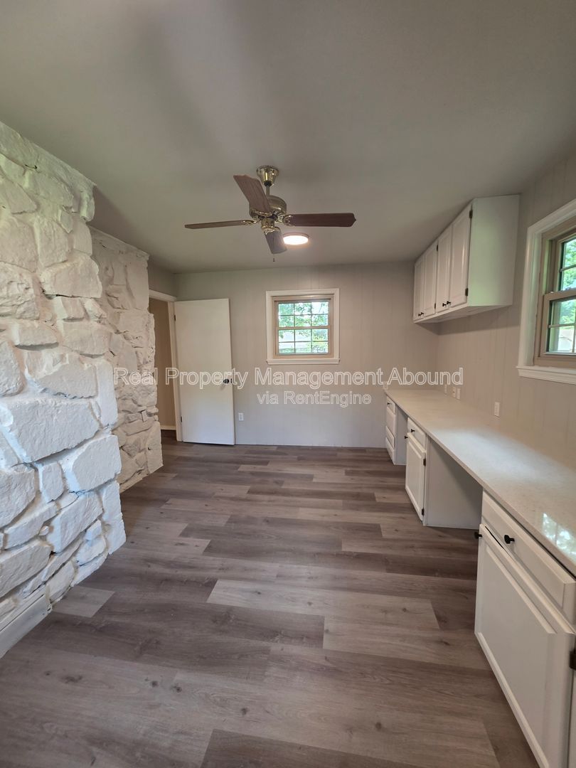 Gallery Image 8