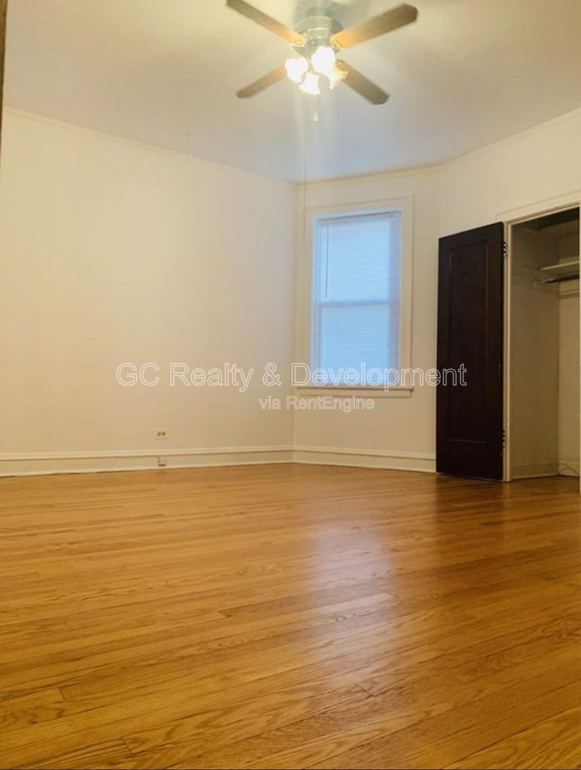 Gallery Image 15