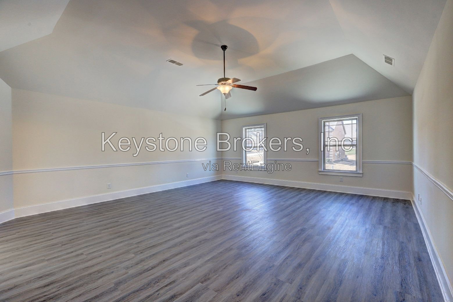 Gallery Image 19