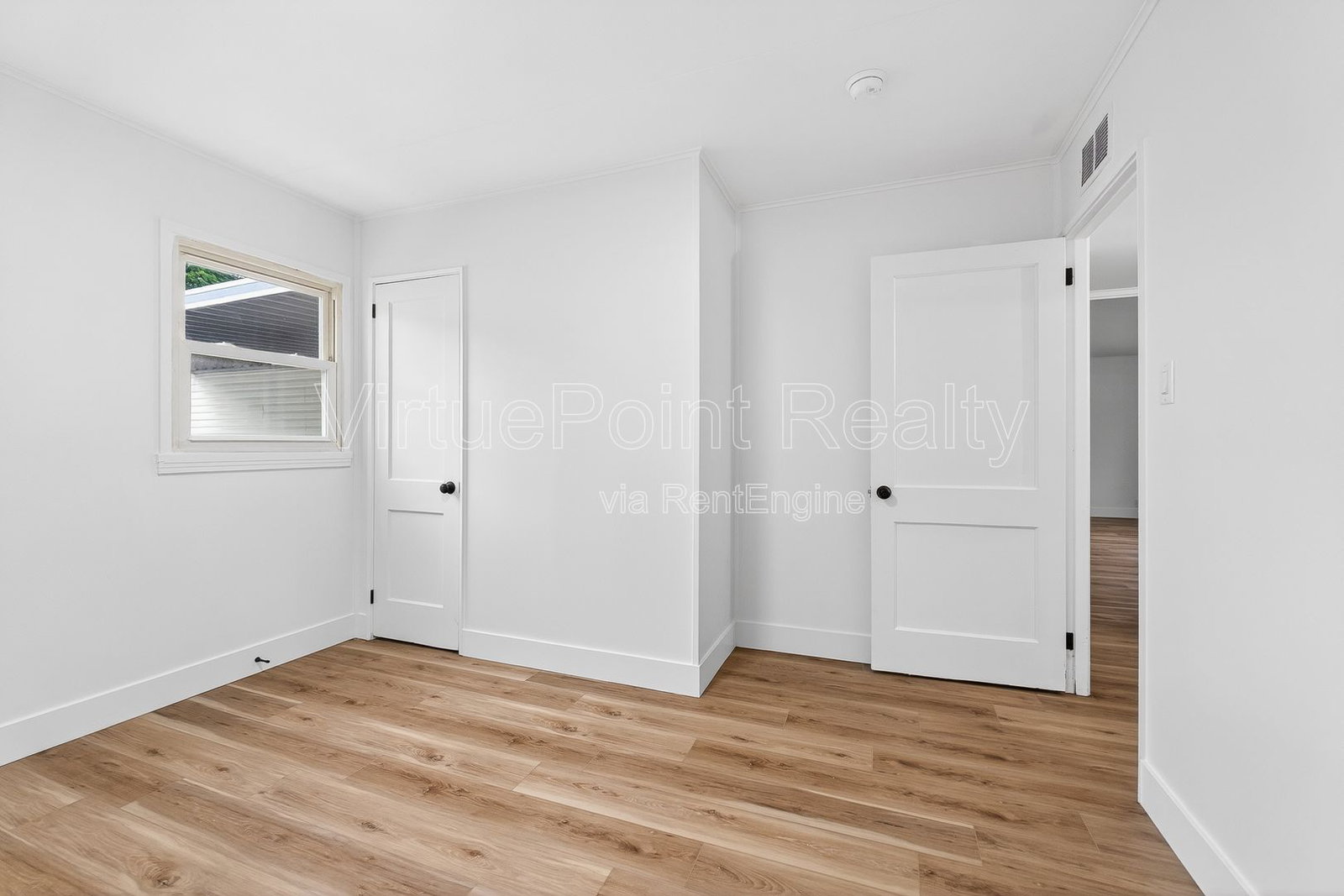 Gallery Image 16