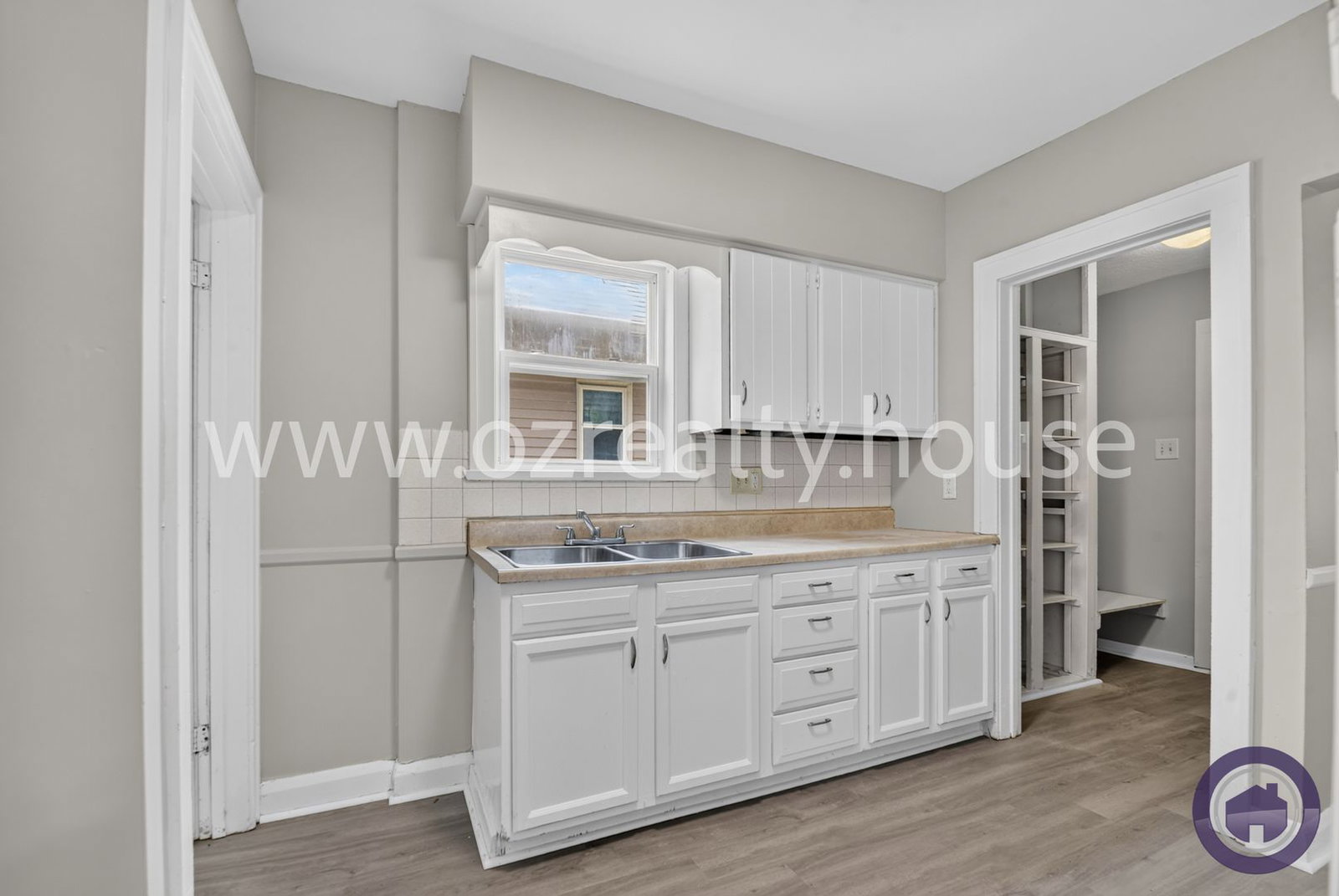 Gallery Image 8