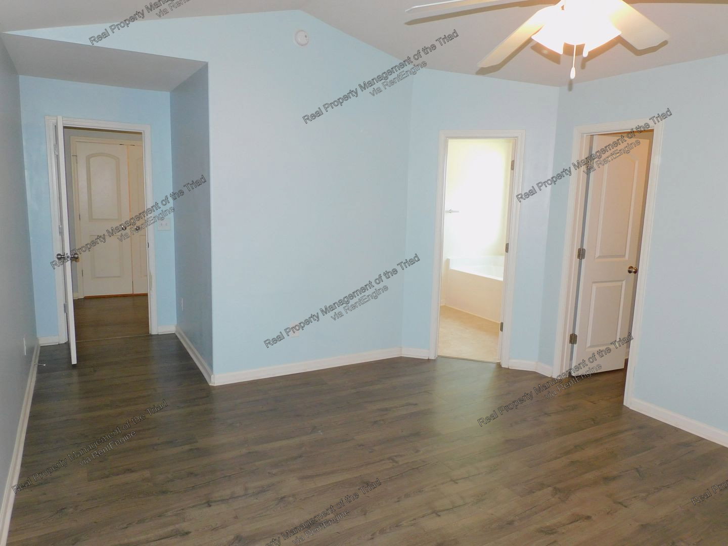 Gallery Image 17