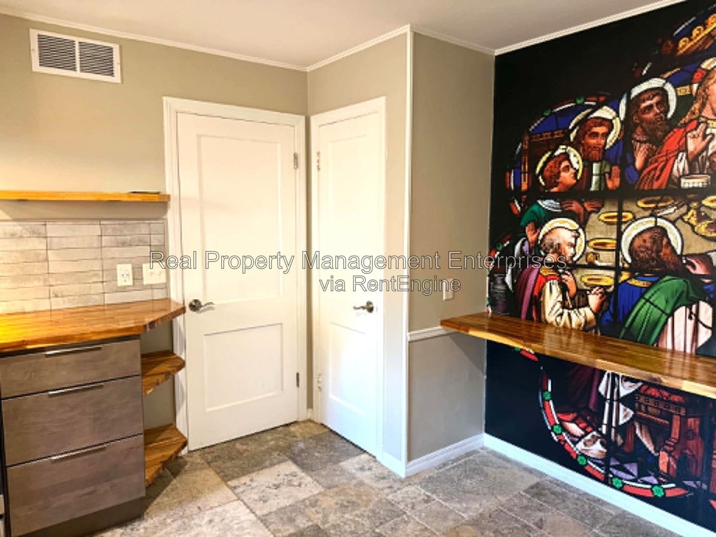 Gallery Image 16