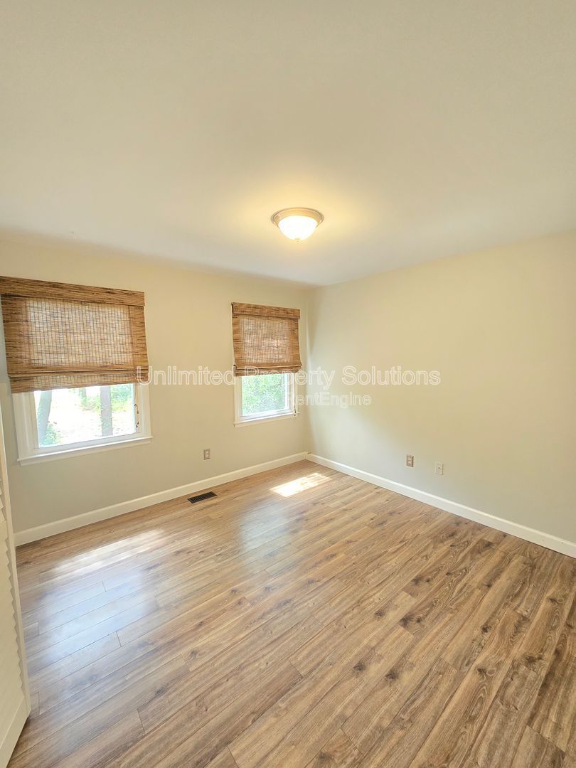 Gallery Image 11