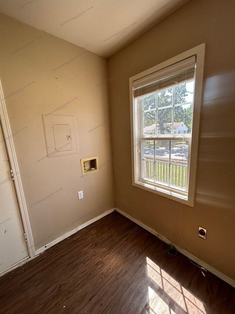 Gallery Image 6
