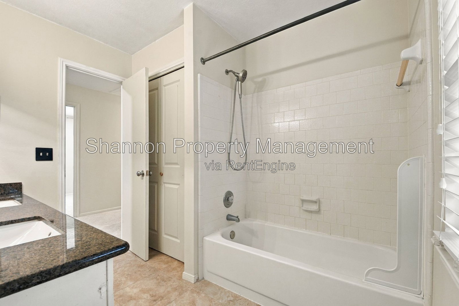 Gallery Image 16