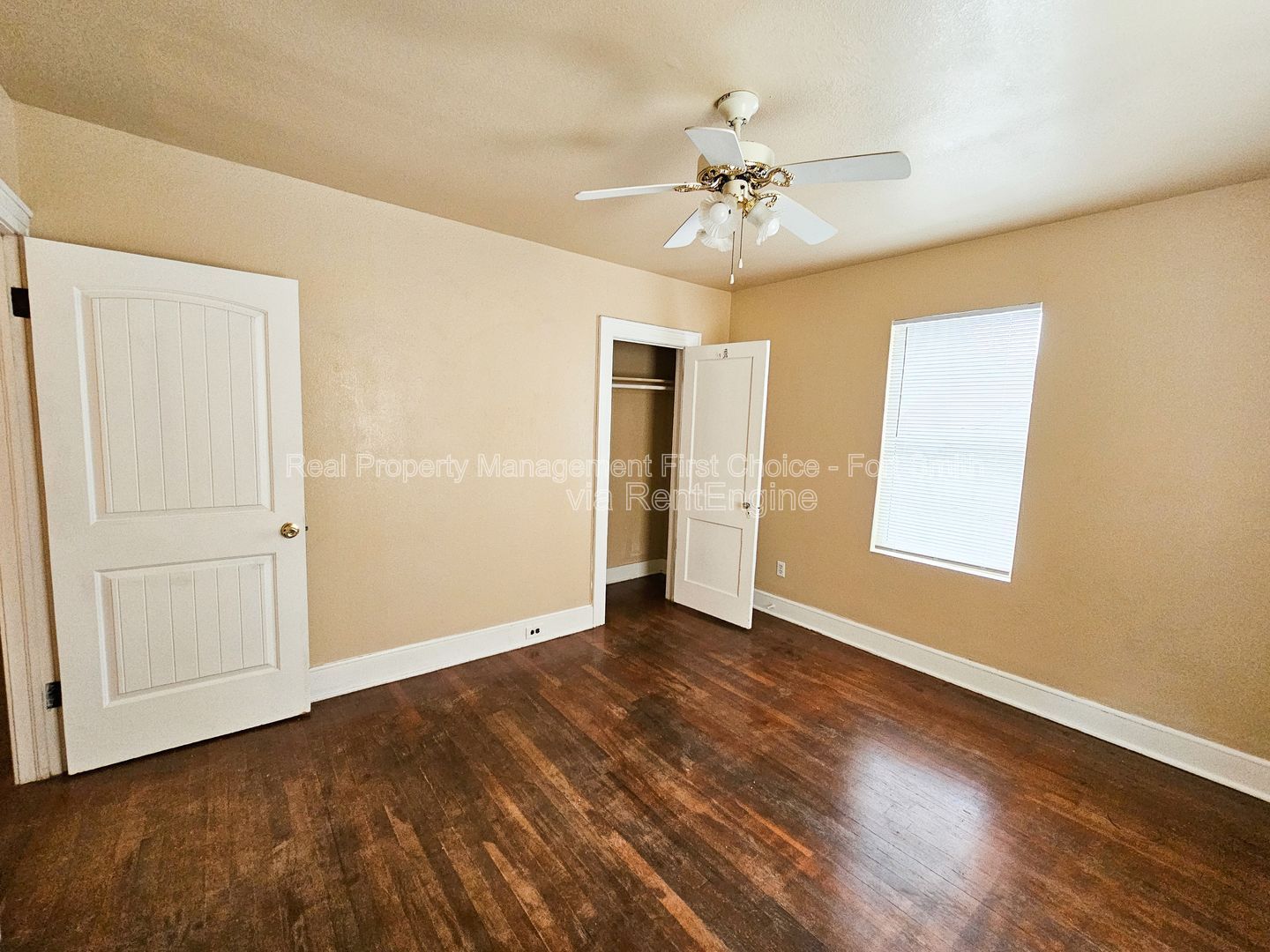Gallery Image 19