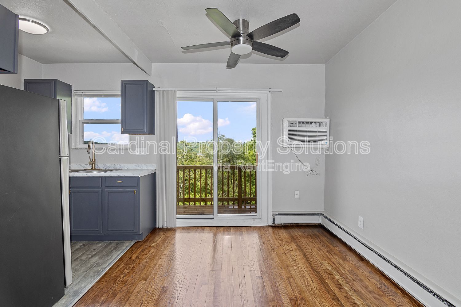Gallery Image 0