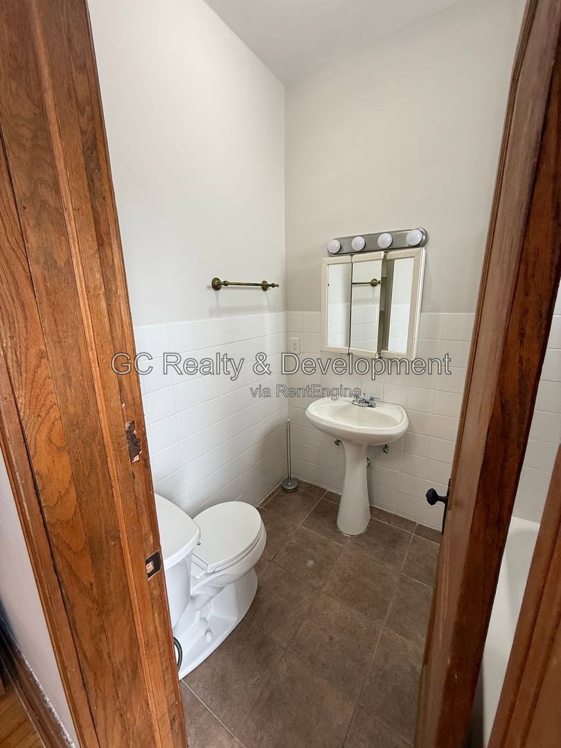Gallery Image 12