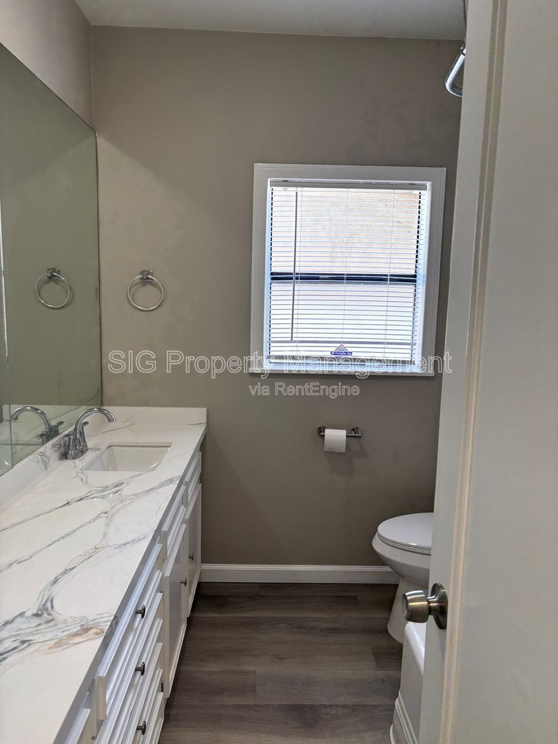 Gallery Image 12