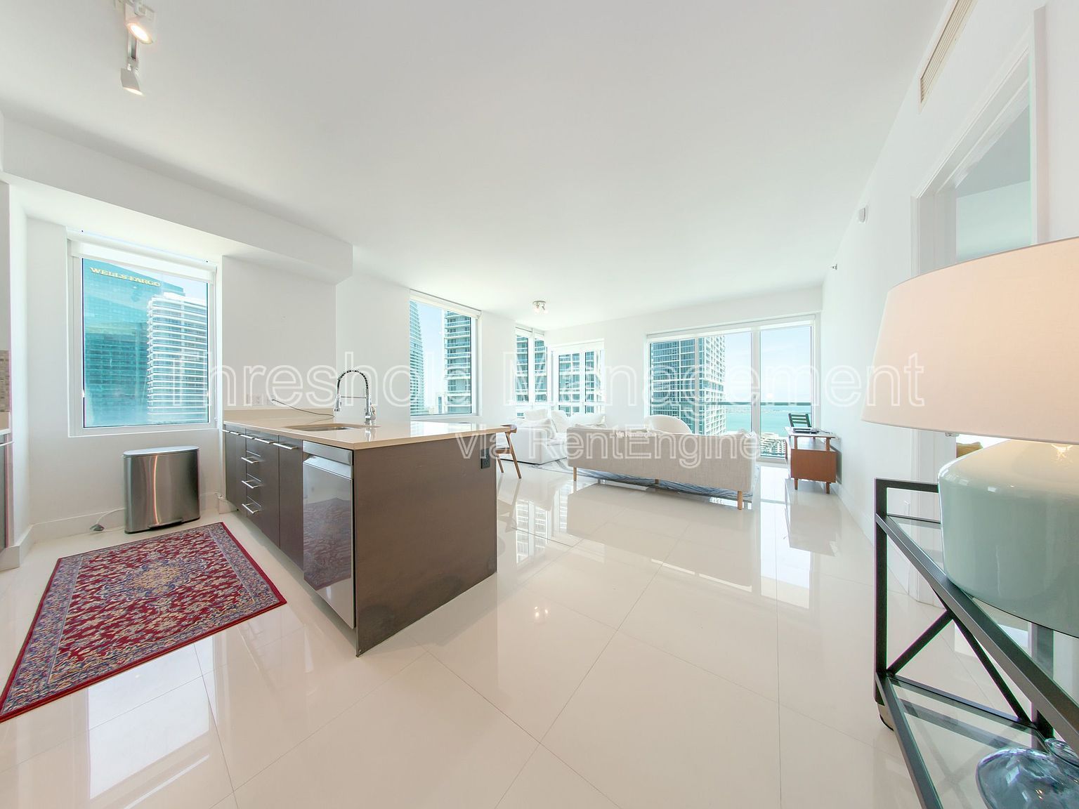 Gallery Image 0