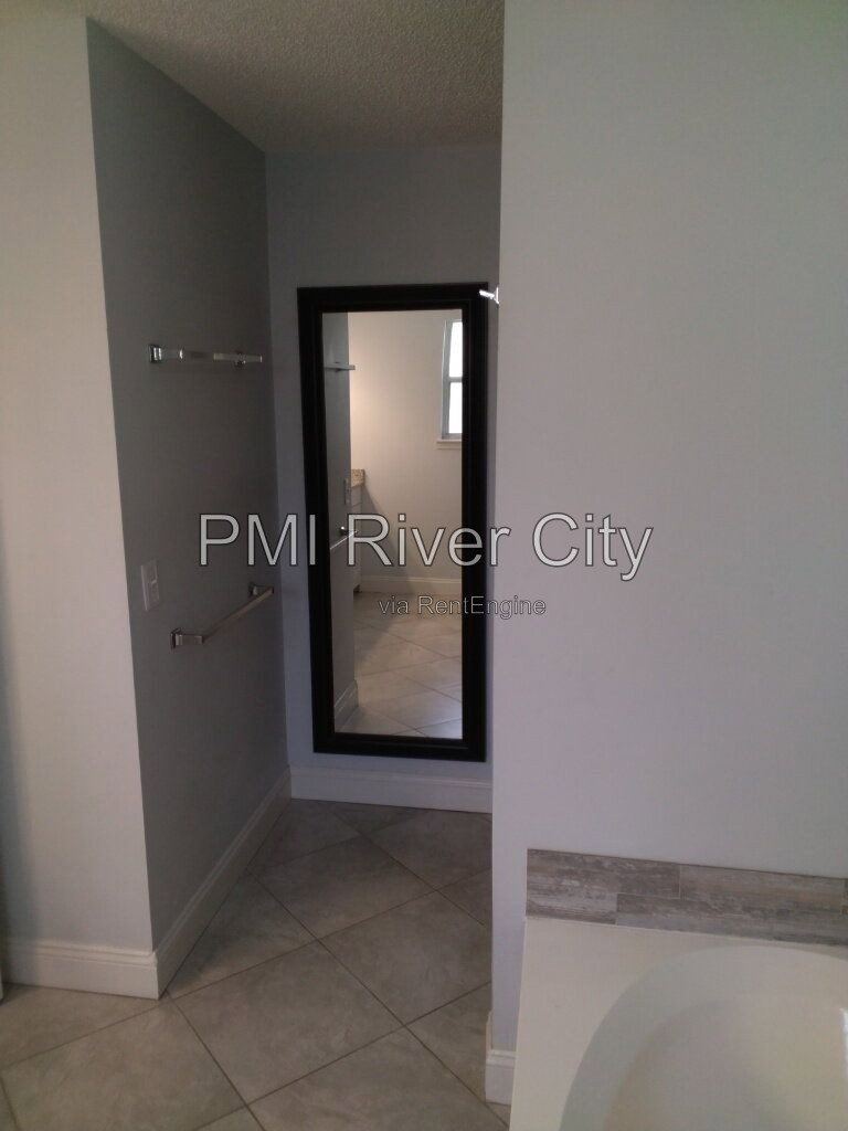 Gallery Image 48