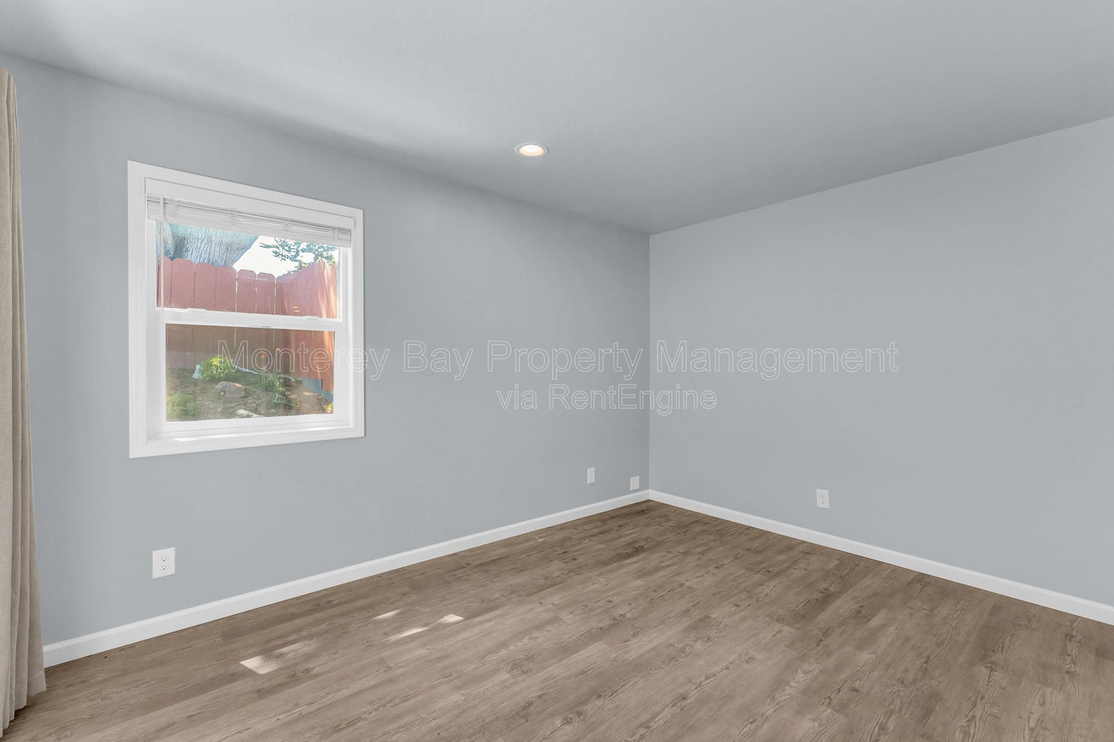 Gallery Image 19