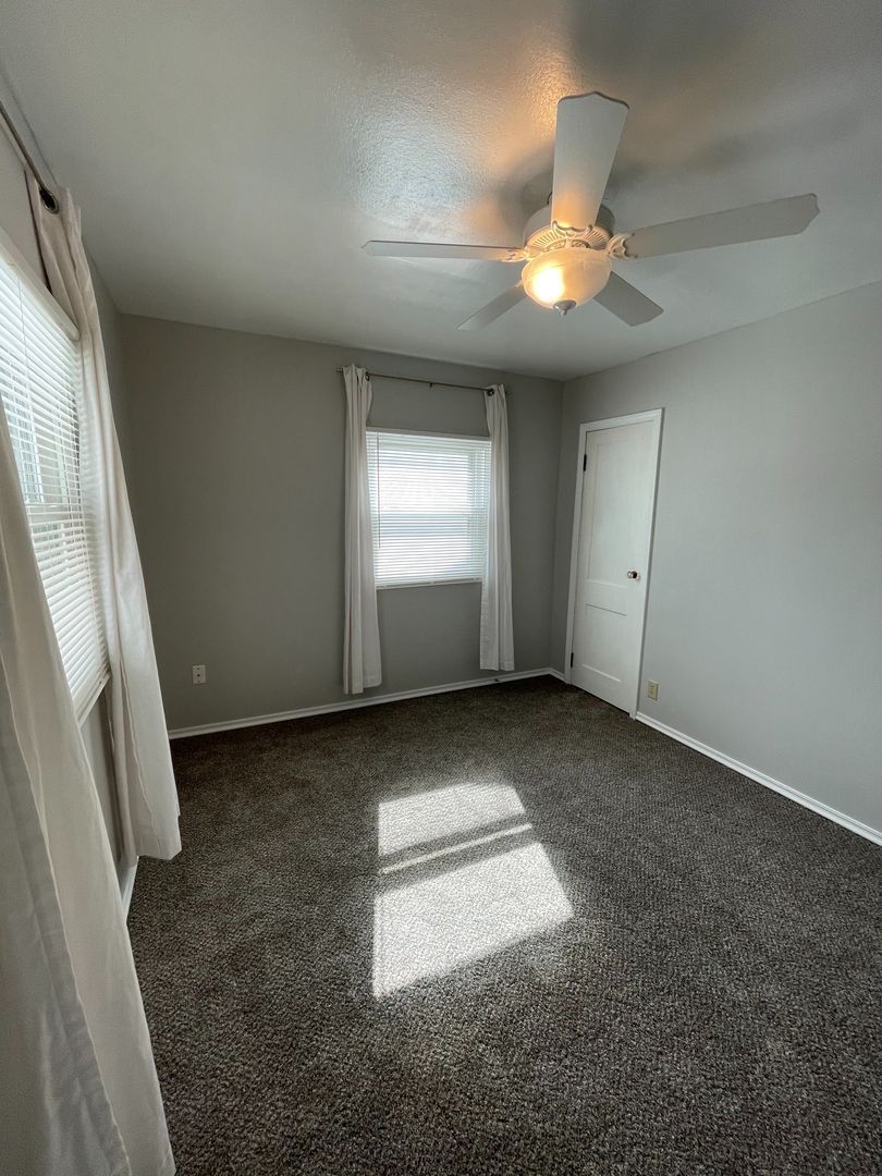 Gallery Image 12