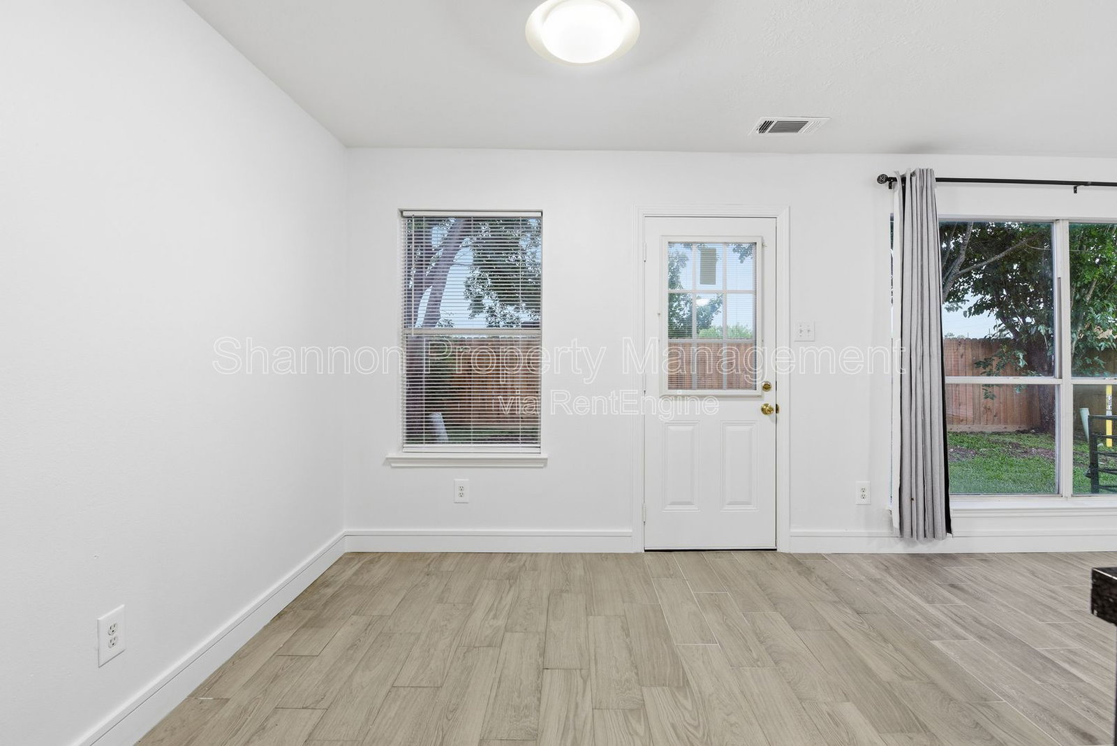 Gallery Image 18