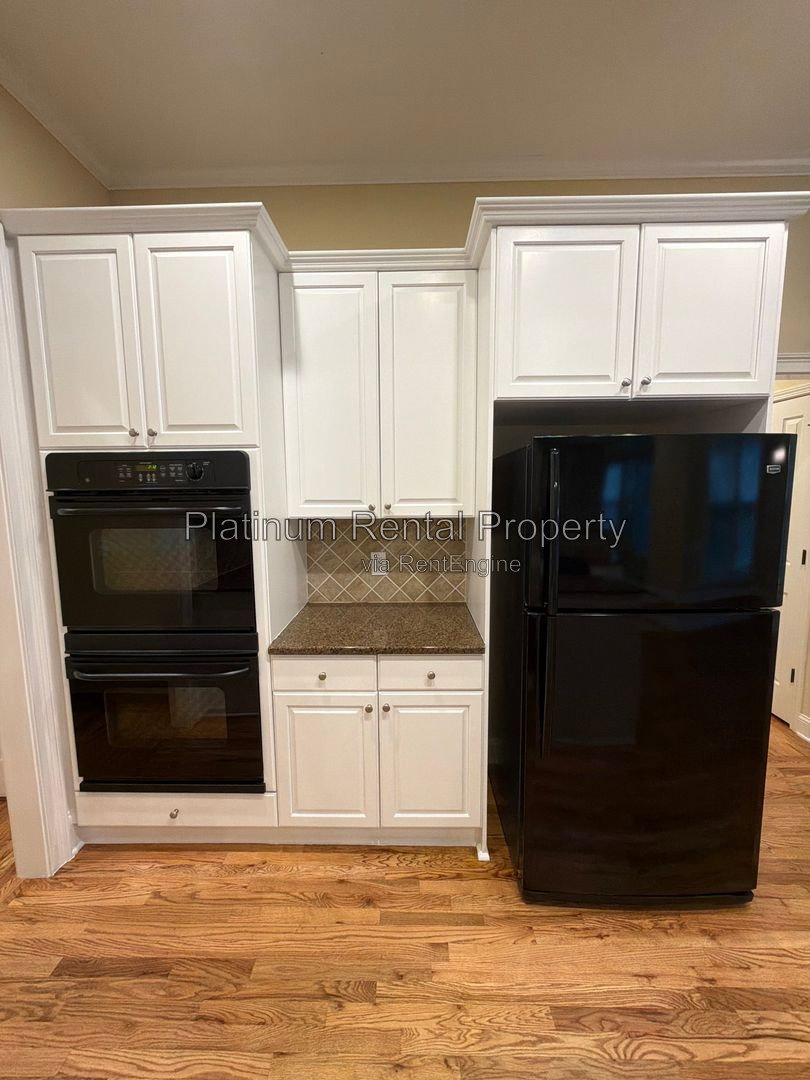 Gallery Image 15