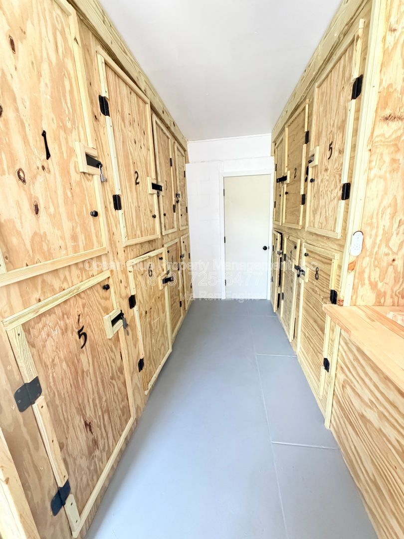 Gallery Image 16