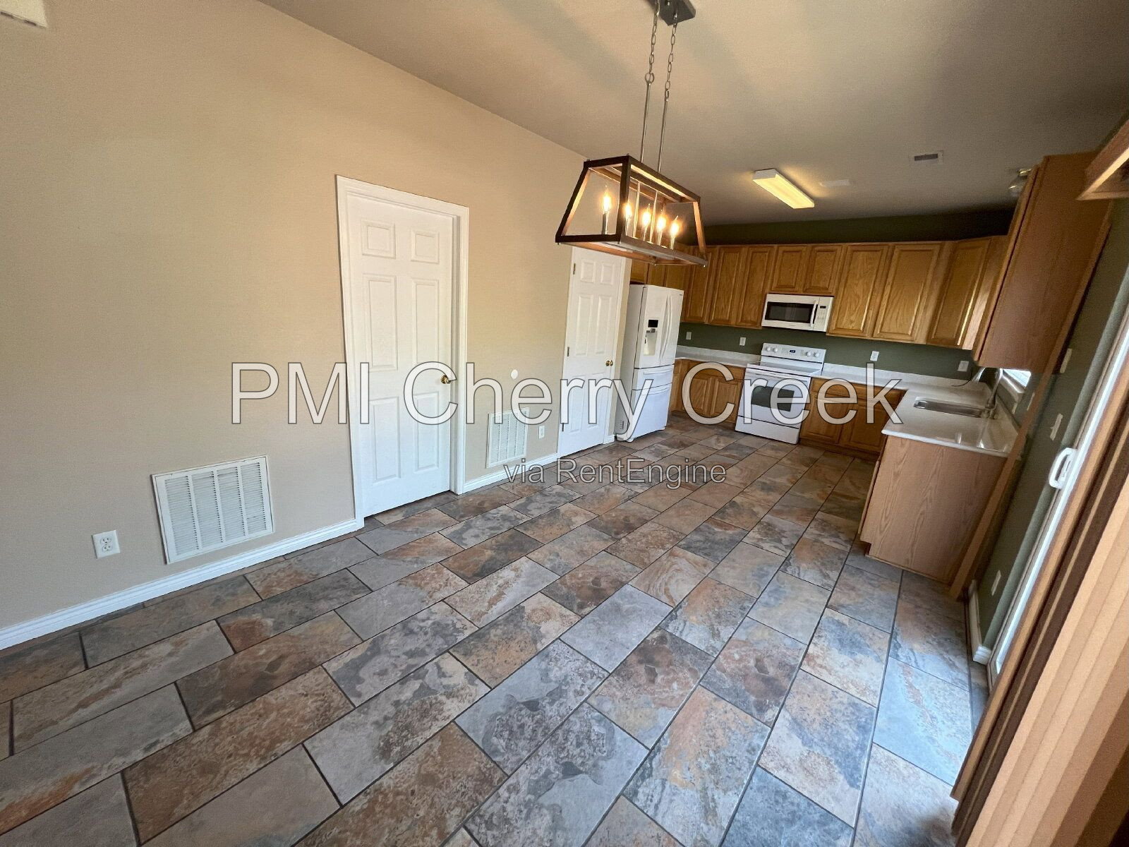 Gallery Image 19