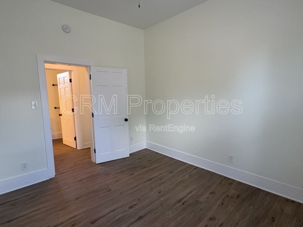 Gallery Image 19