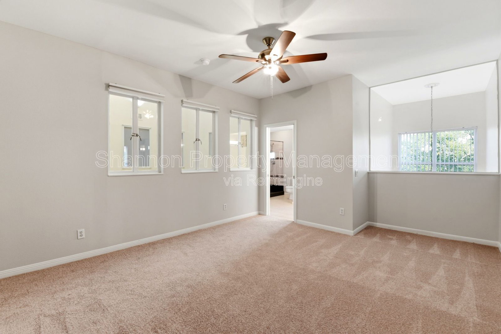Gallery Image 37