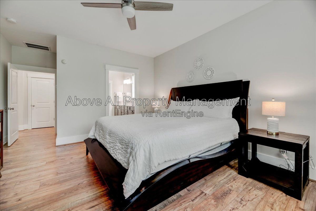 Gallery Image 18
