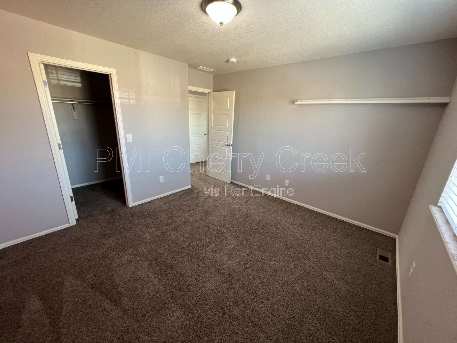 Gallery Image 41