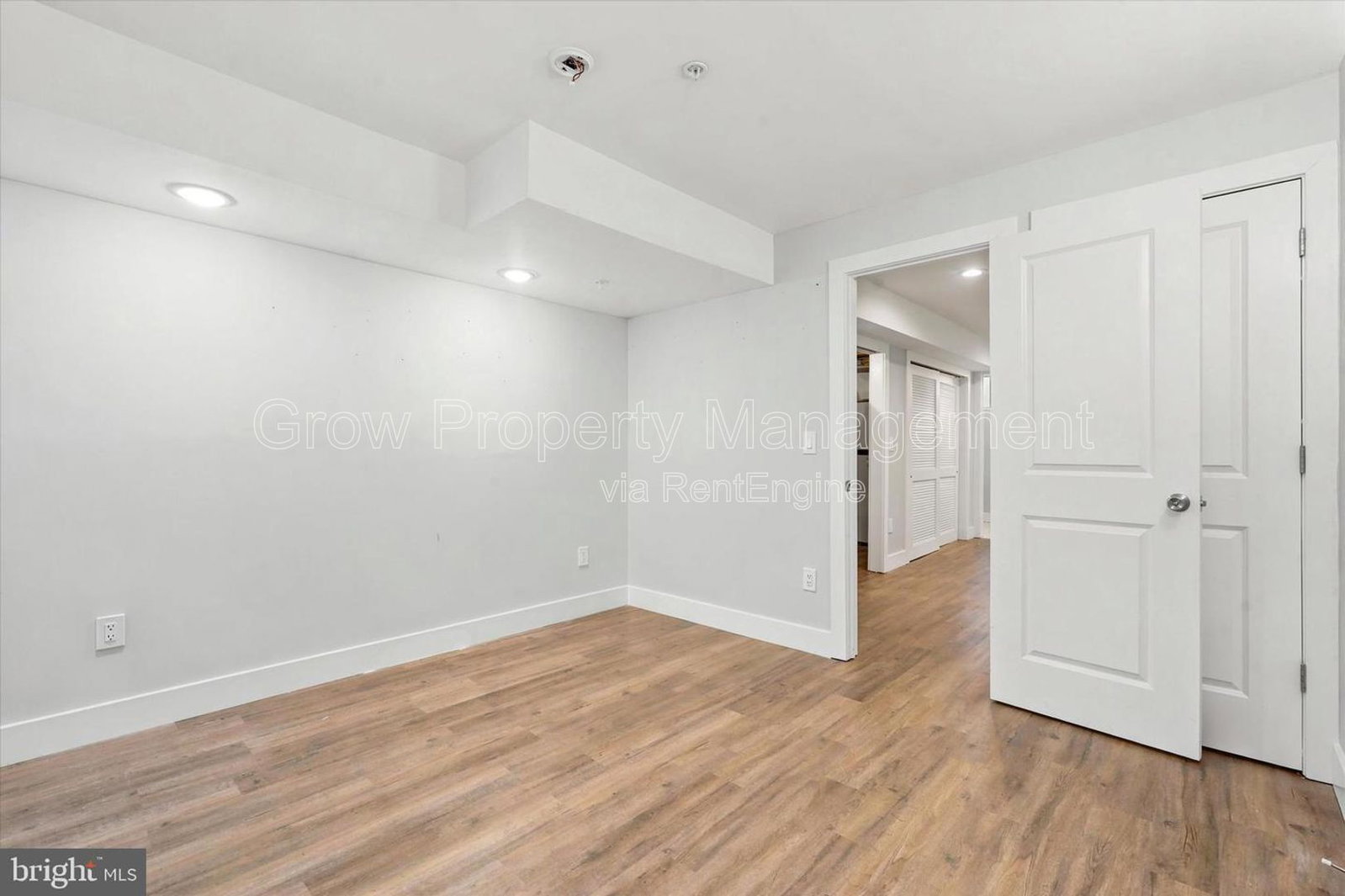 Gallery Image 16
