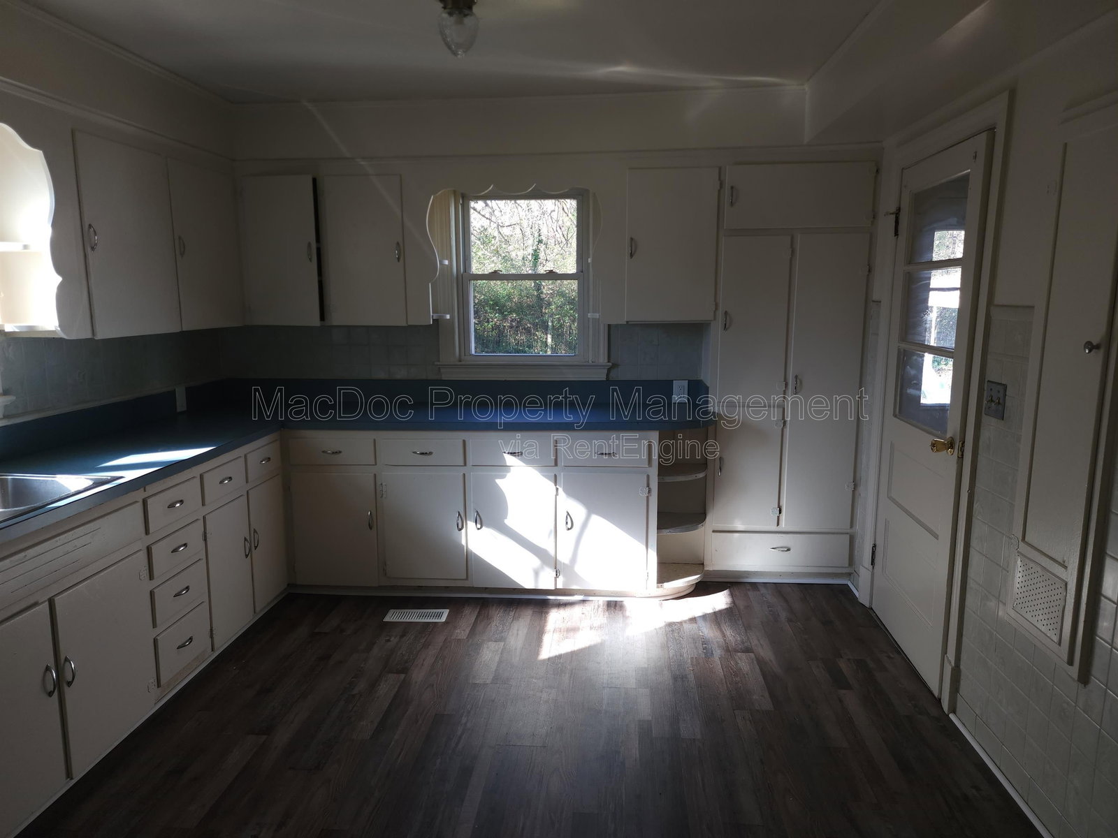 Gallery Image 10