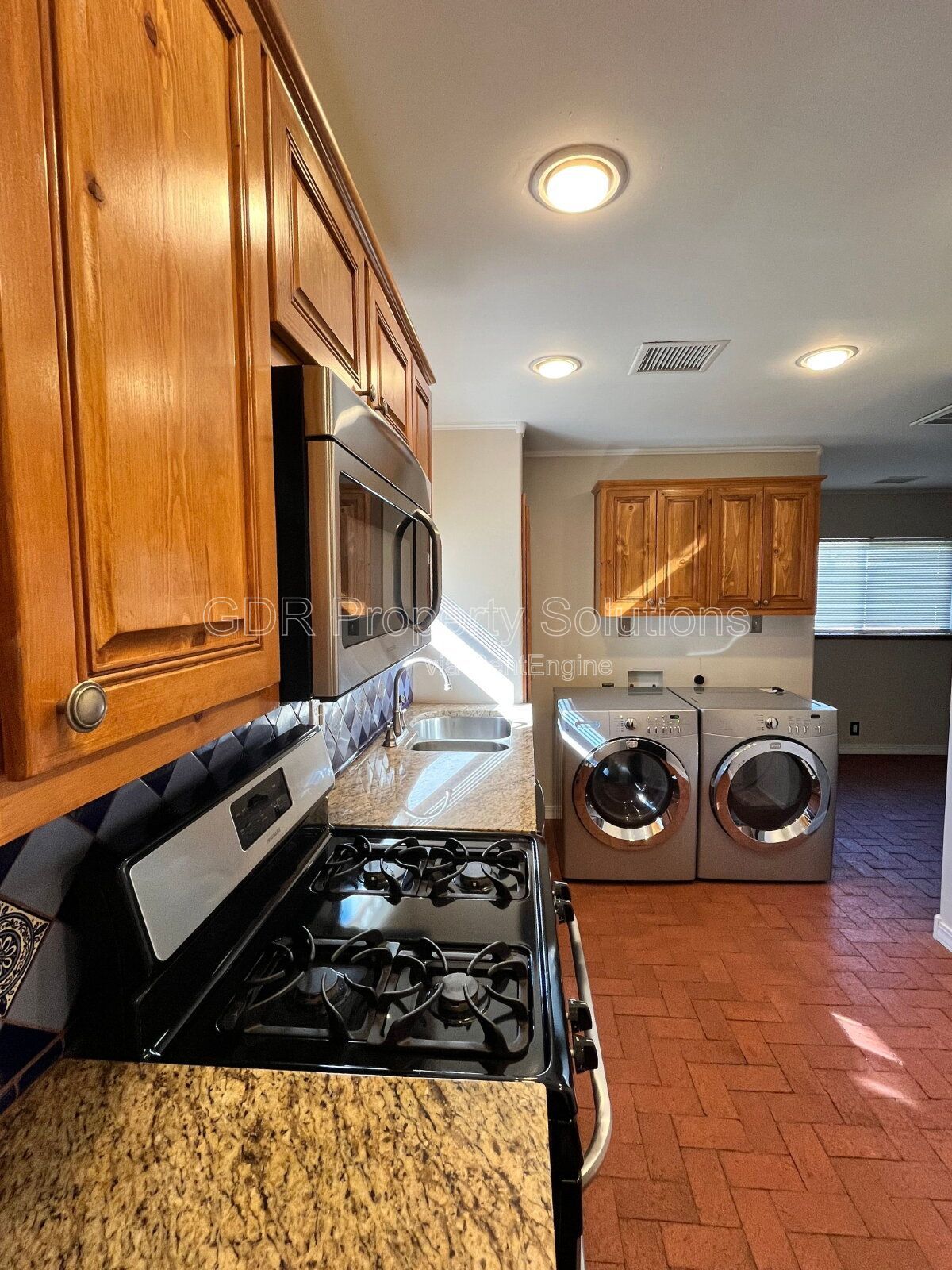 Gallery Image 12