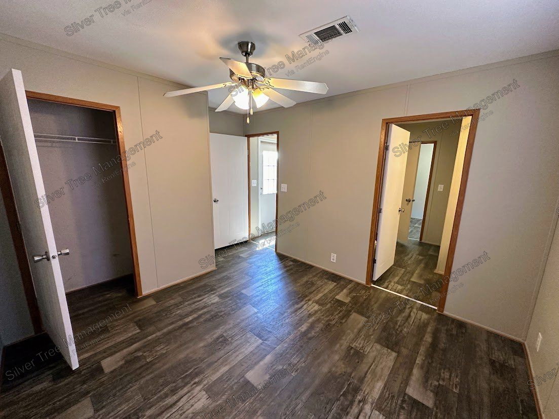 Gallery Image 16