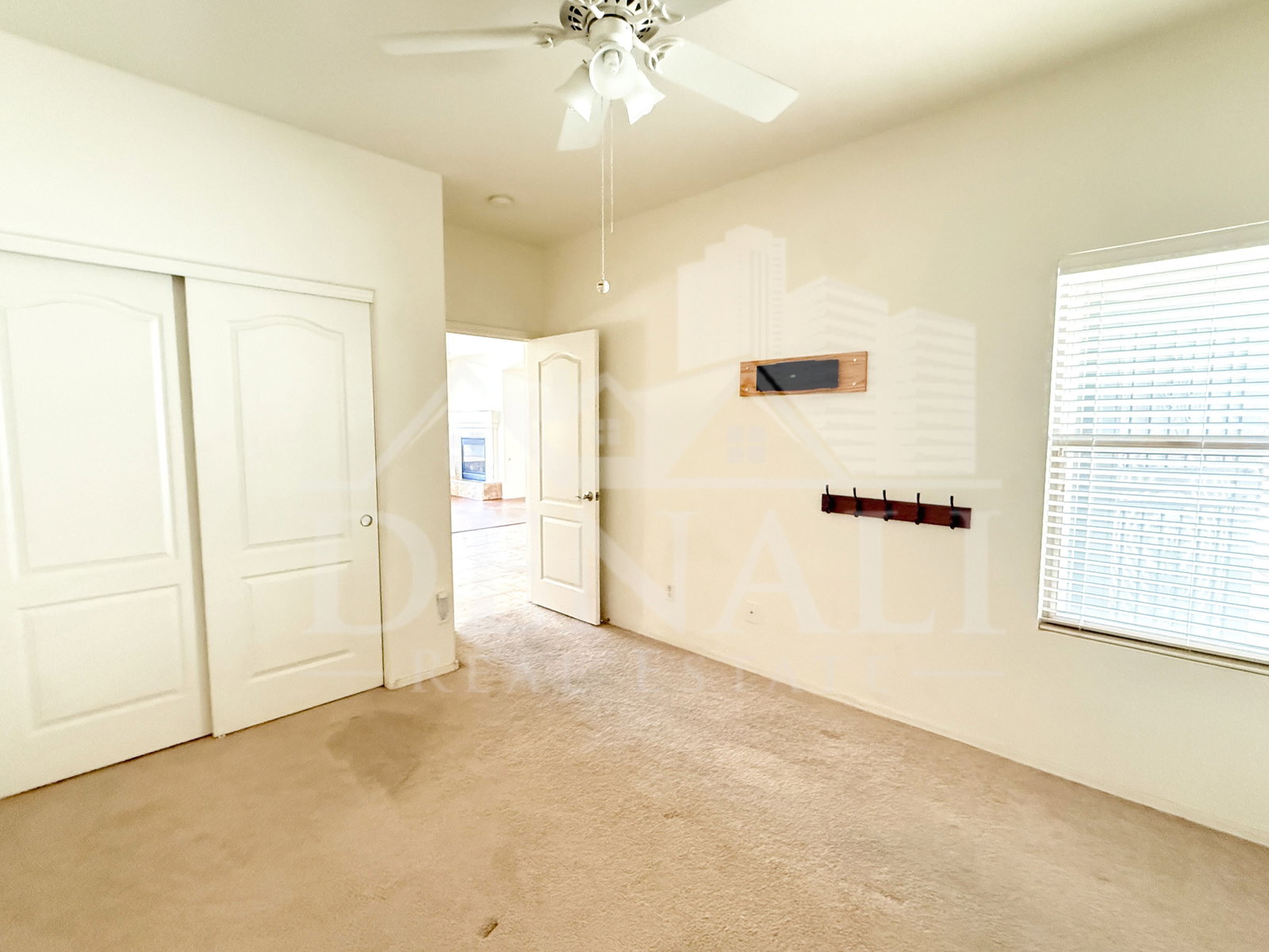 Gallery Image 16