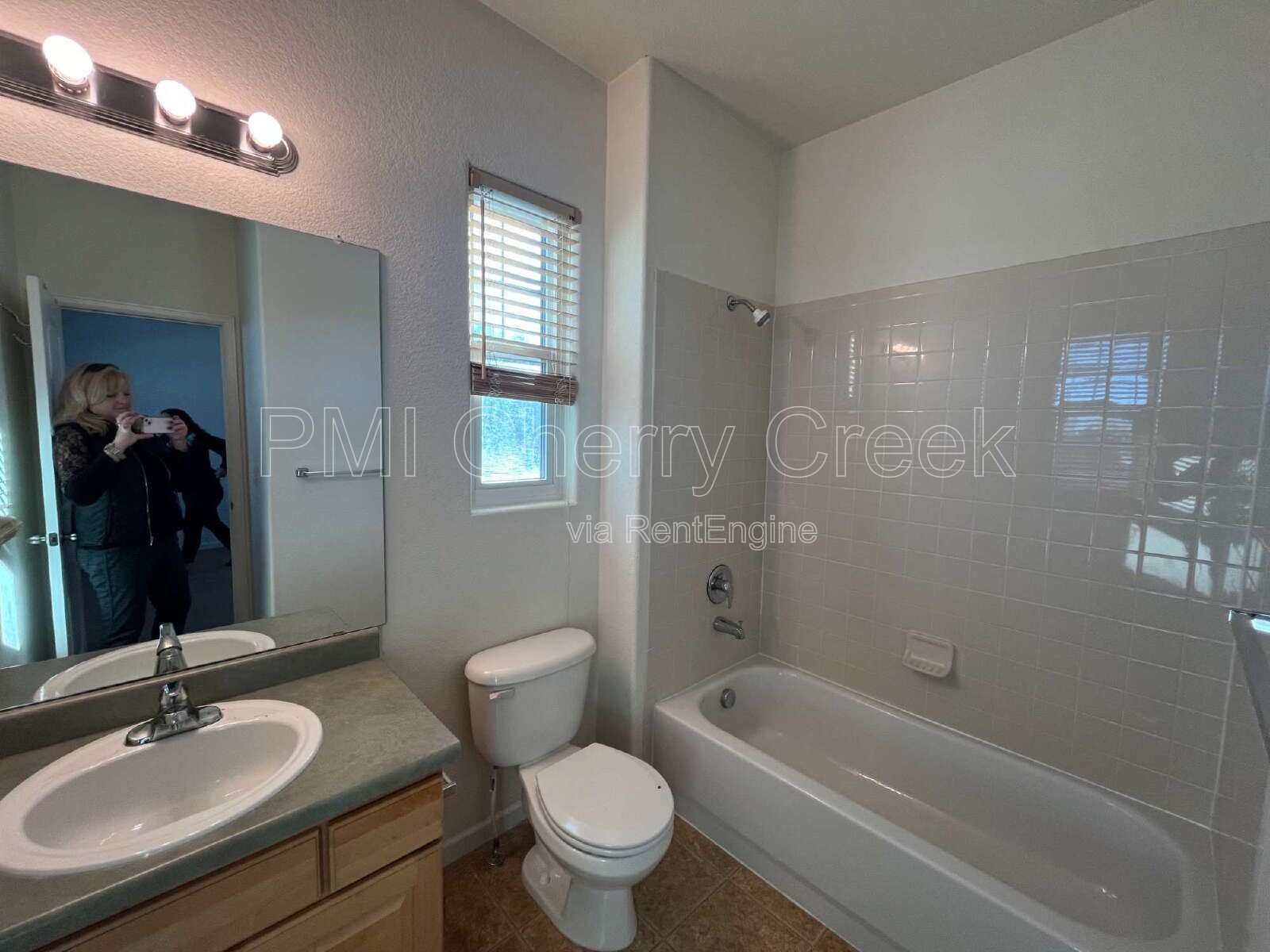 Gallery Image 21
