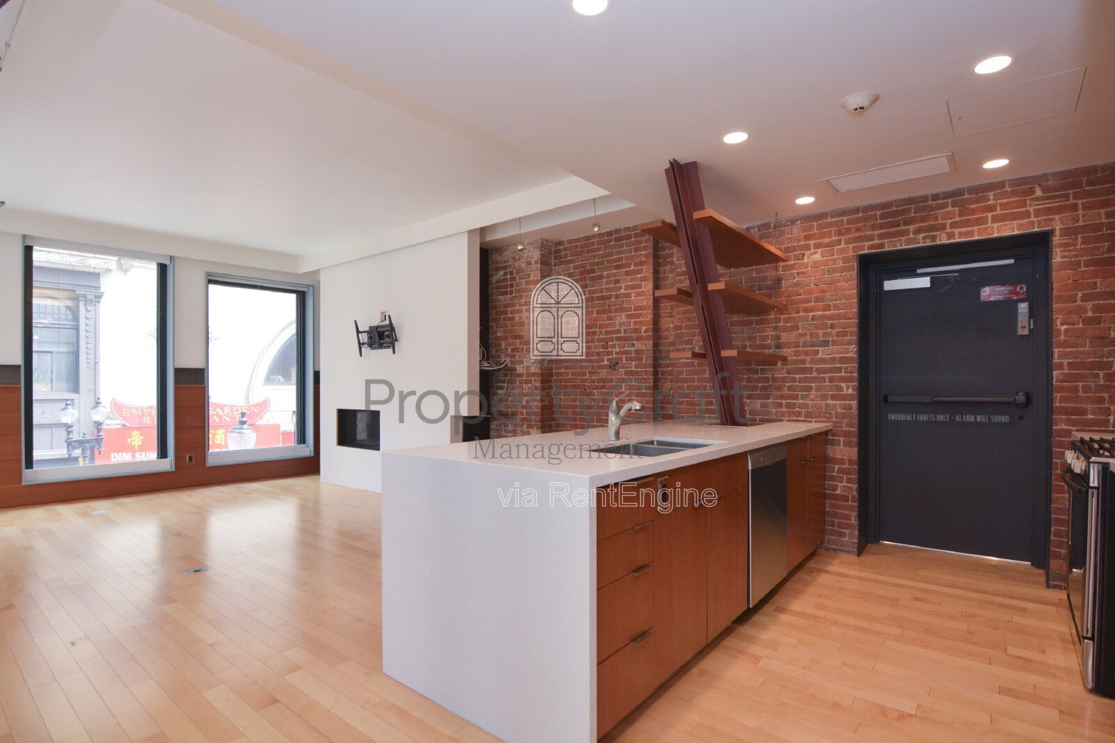 Gallery Image 0