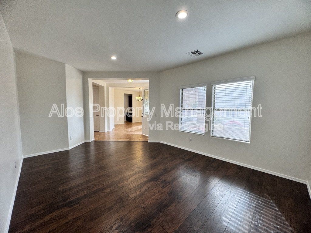 Gallery Image 57