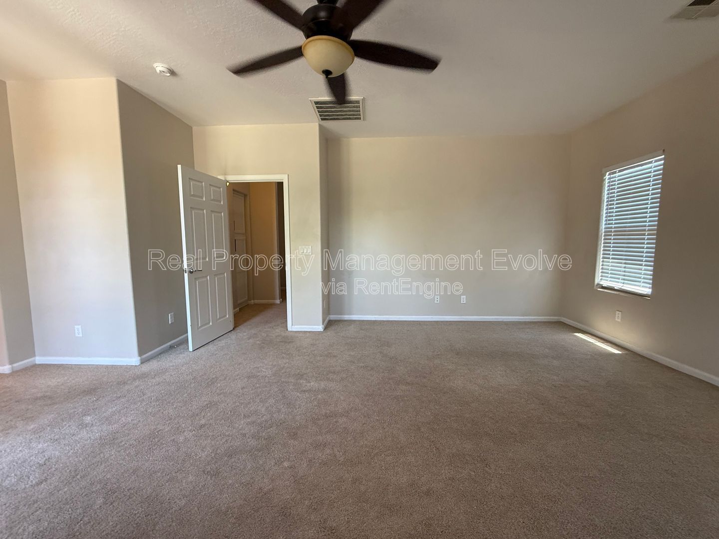 Gallery Image 19