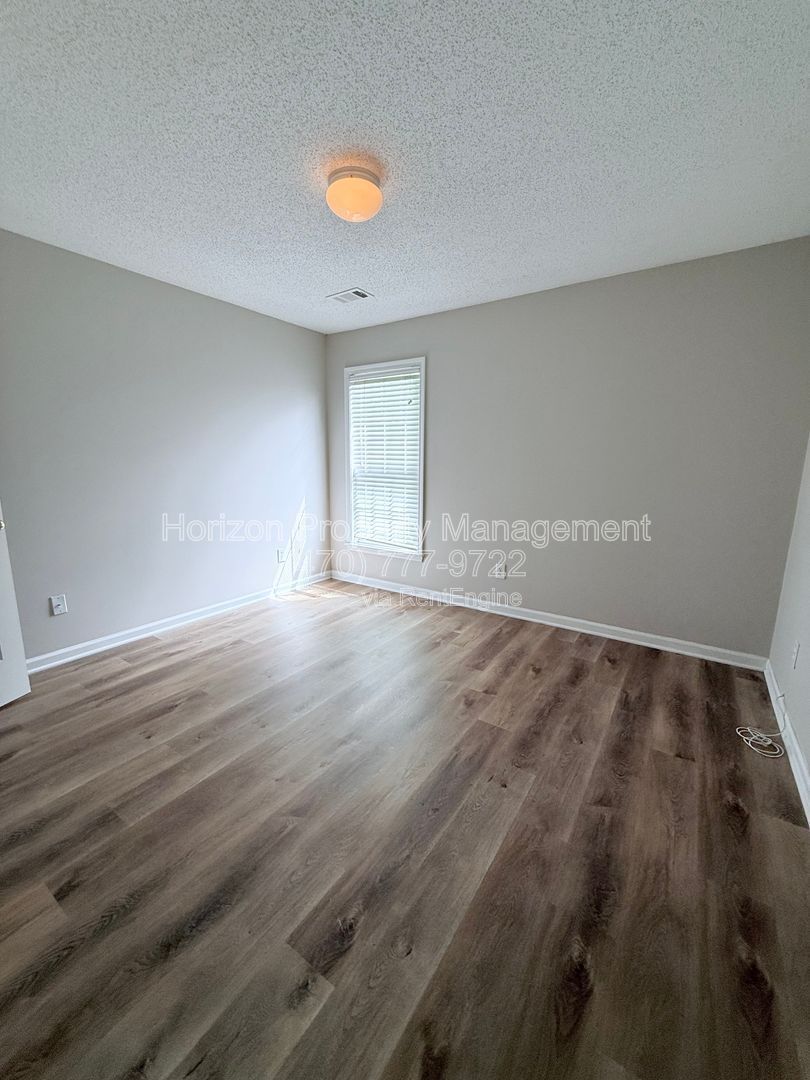 Gallery Image 16