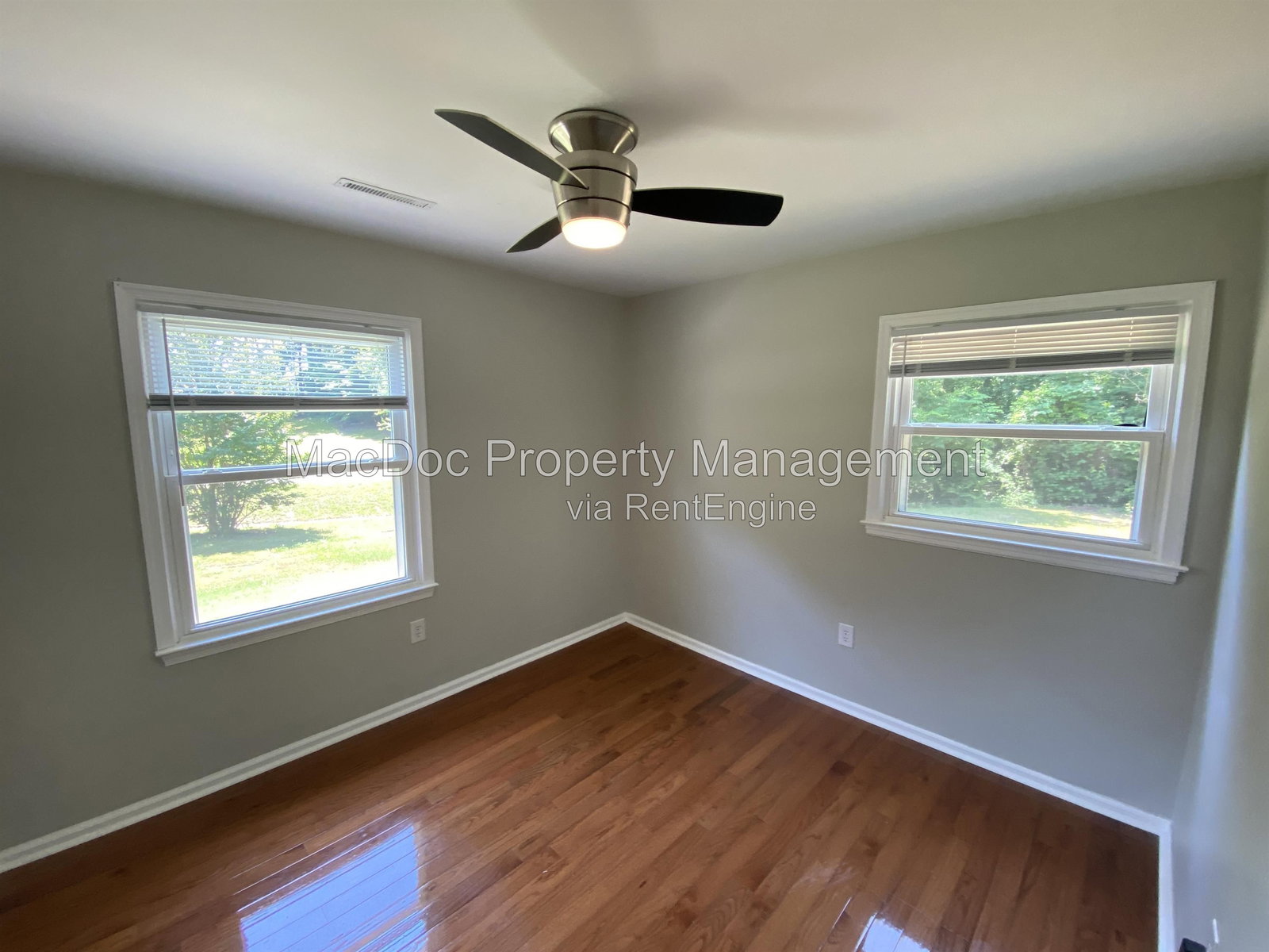 Gallery Image 16