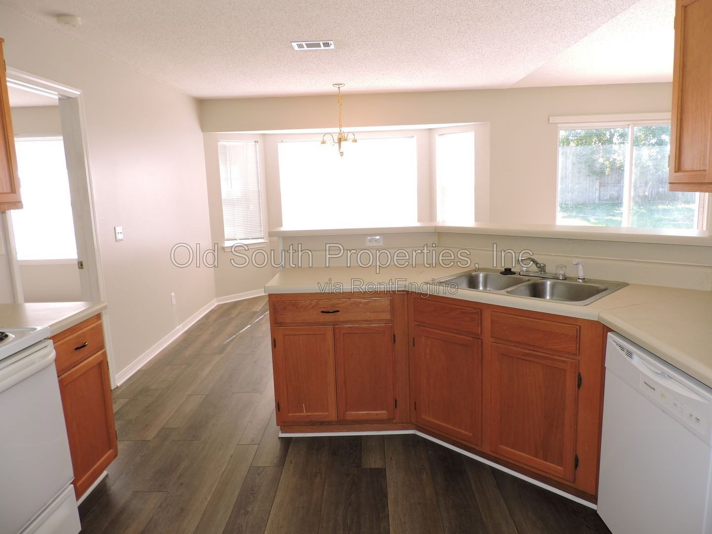 Gallery Image 13