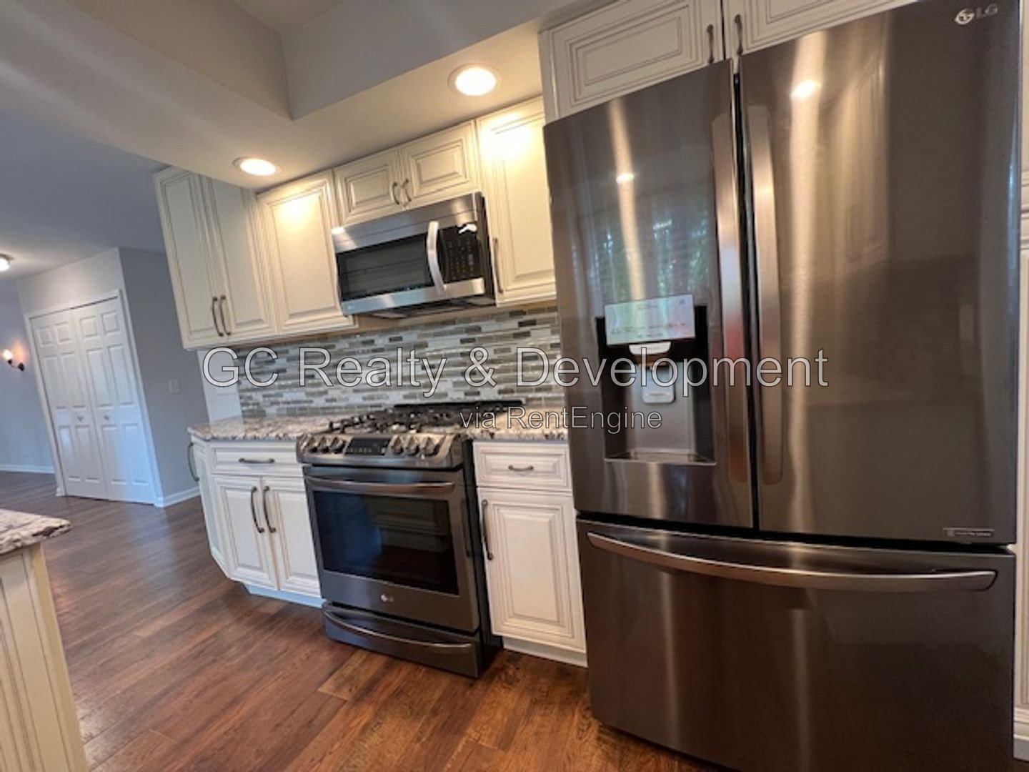 Gallery Image 16