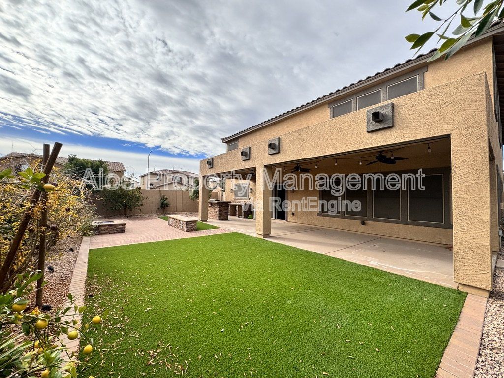 Gallery Image 66