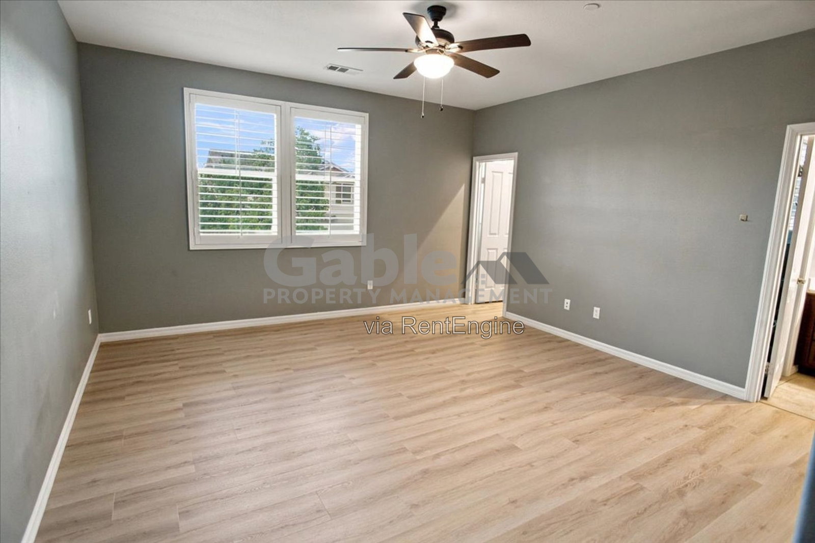 Gallery Image 19