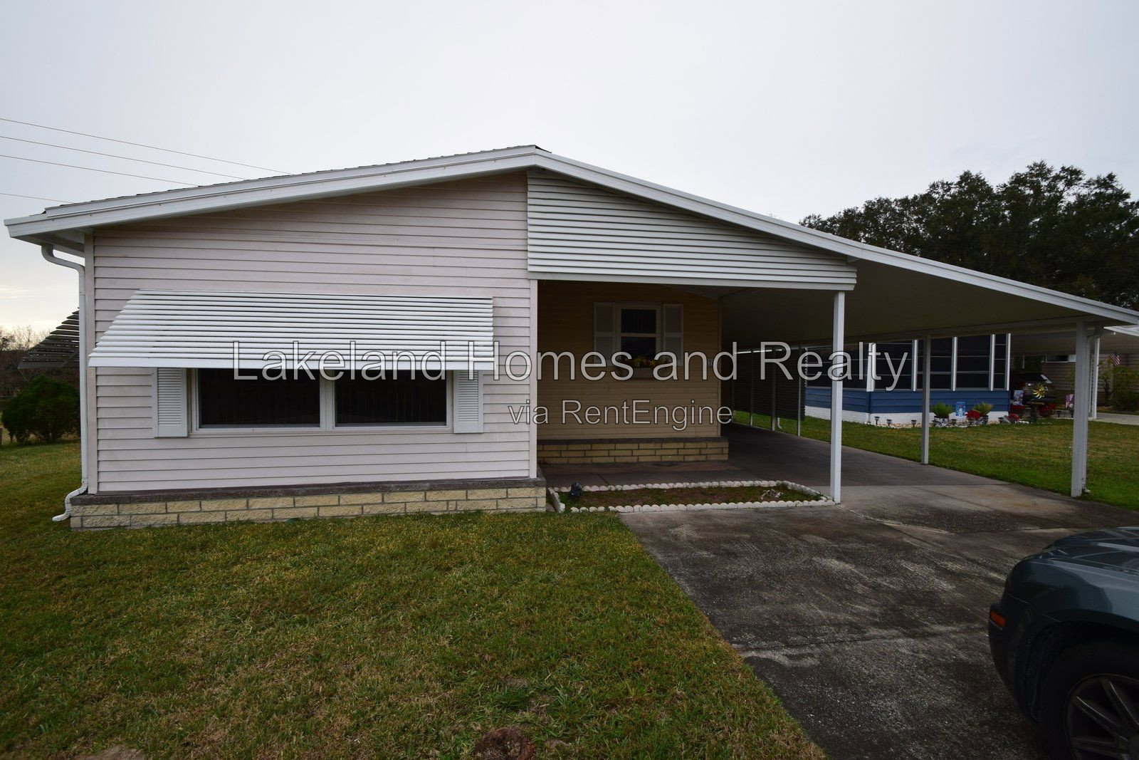 Gallery Image 0